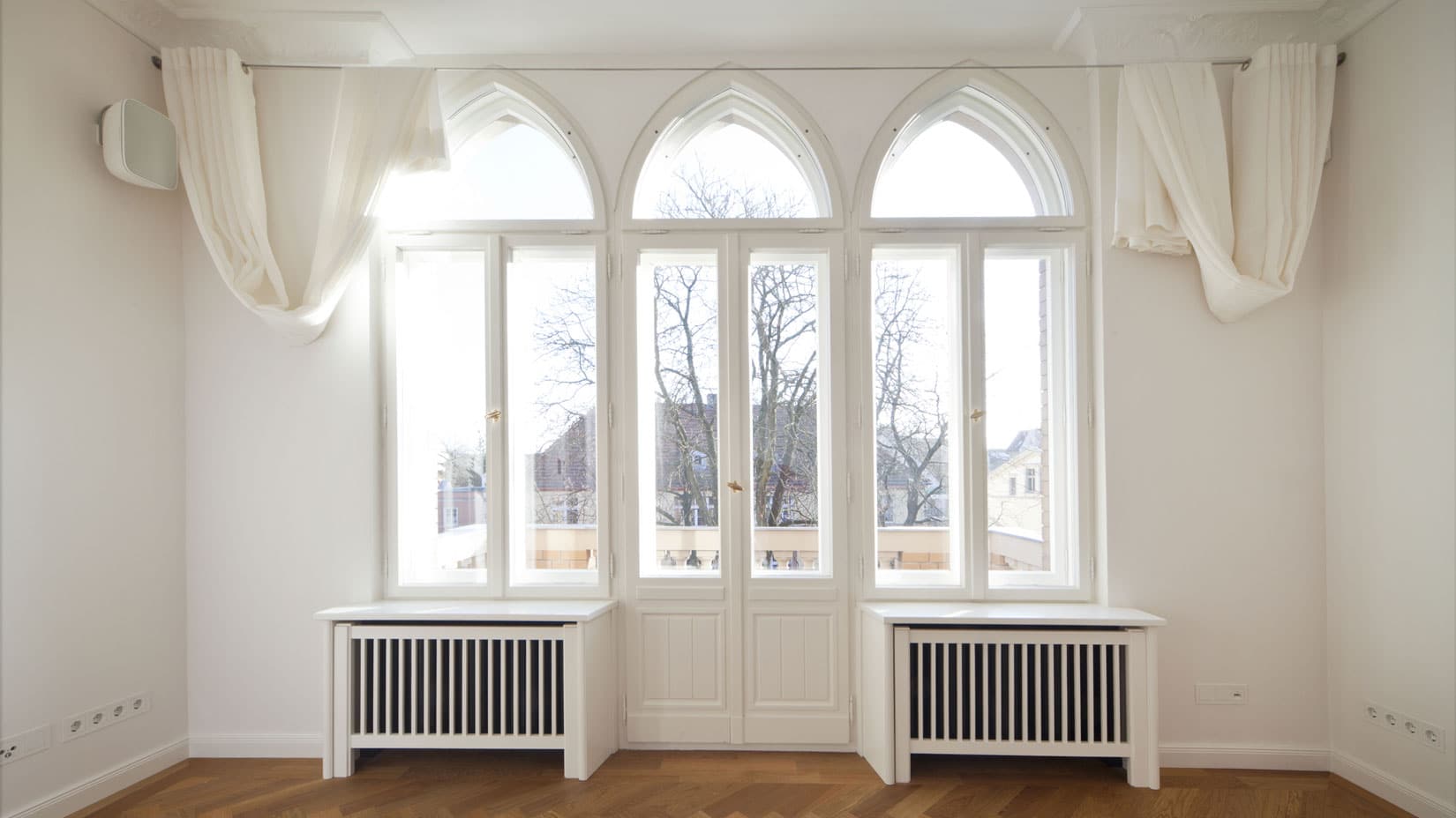 EXPERTEN IN DER MODERNISIERUNG HISTORISCHER FENSTER. - VILLA B